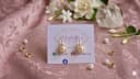 Aretes creados con técnica en alambrismo con perlas y alambre dorado